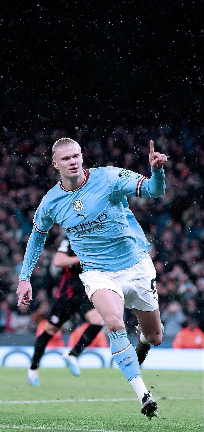 曼联追逐塞梅尼奥：加纳前锋是否准备好迈出下一步？