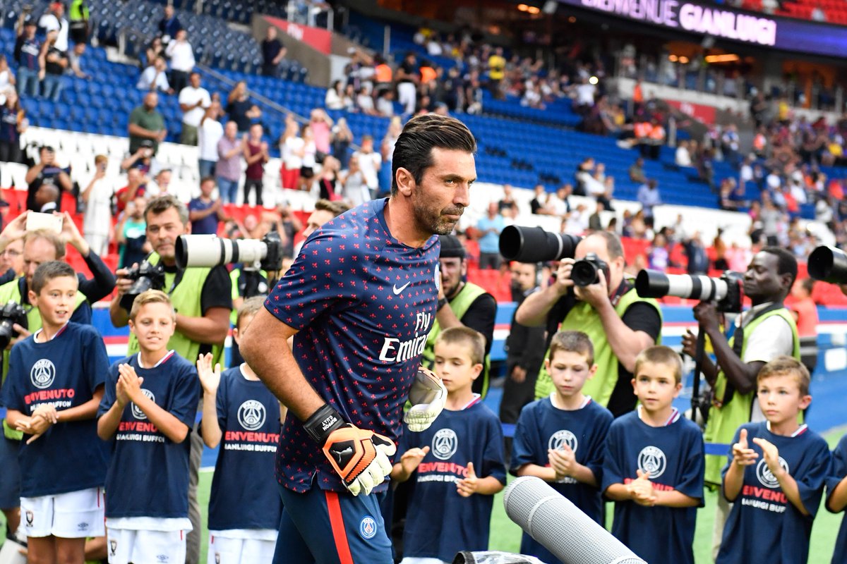 克亚尔：莱奥要变得更稳定，他能成为世界上最好的球员之一