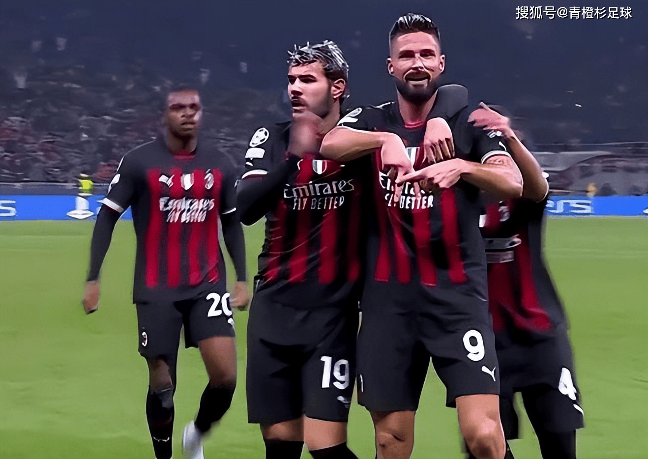 发生了什么？不敌纽卡后，瓜迪奥拉疑似和场边摄影师发生冲突