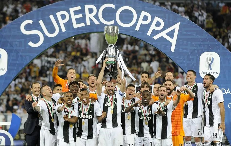 德国U21主帅：比朔夫将佩戴队长袖标；未来两场卡尔都出场