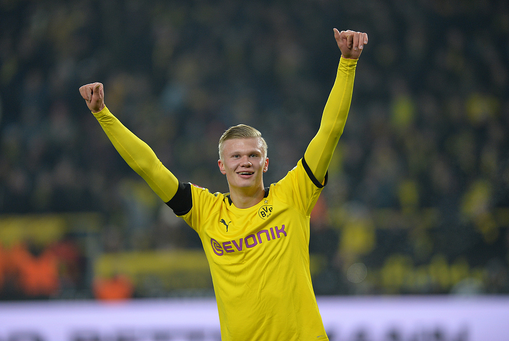 图片报：乌尔比希佩戴特制眼镜与耳罩训练，为了提高专注力